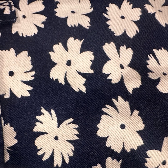 Jcrew Factory flower shorts - Picture 3 of 4